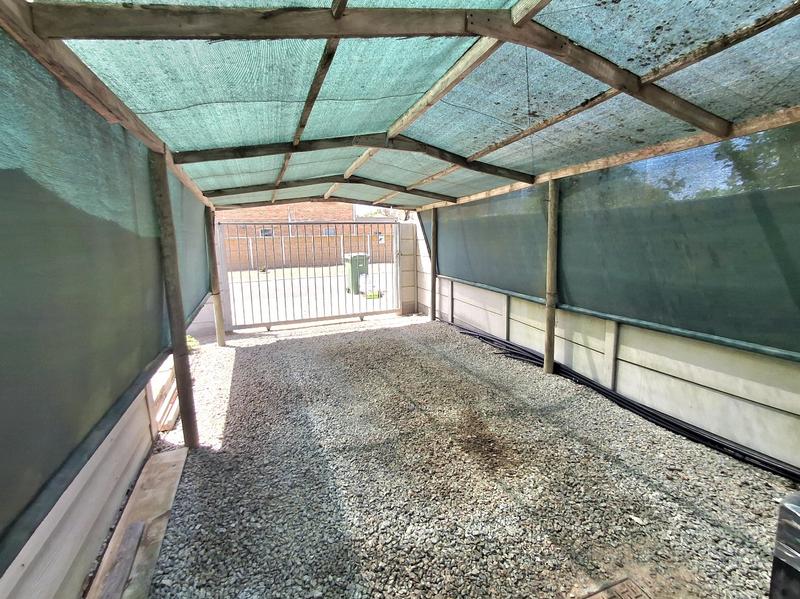 3 Bedroom Property for Sale in Britannia Bay Western Cape